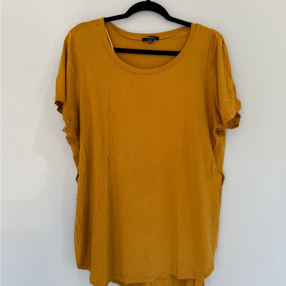 Forever 21 Yellow Short Sleeve Relaxed T-Shirt
